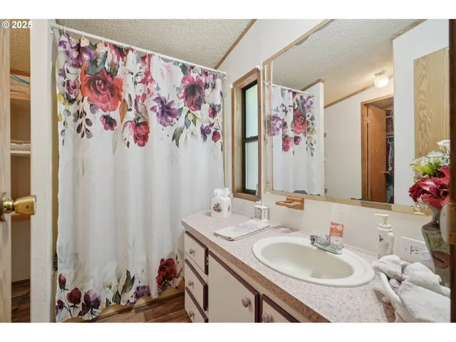 $157,000 | 8434 Heritage Court, Unit 19, Clackamas, OR 97015