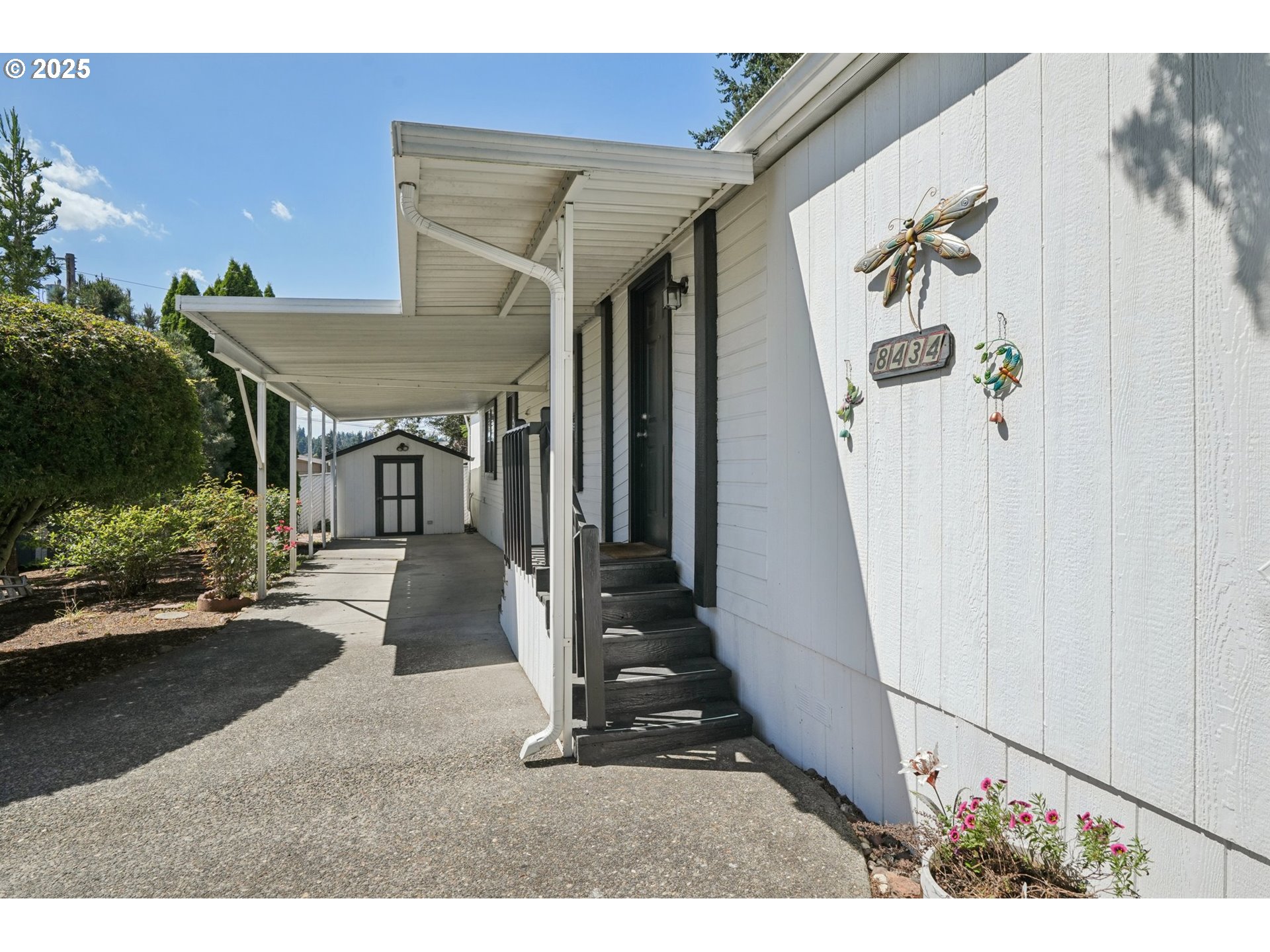 8434 Heritage Court, Unit 19 Clackamas, OR 97015 - Photo 2 of 28 a view of entryway with a front door