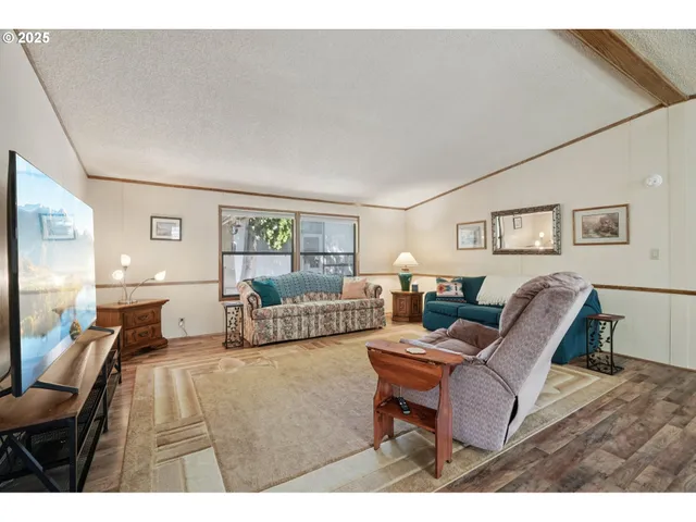 $157,000 | 8434 Heritage Court, Unit 19, Clackamas, OR 97015