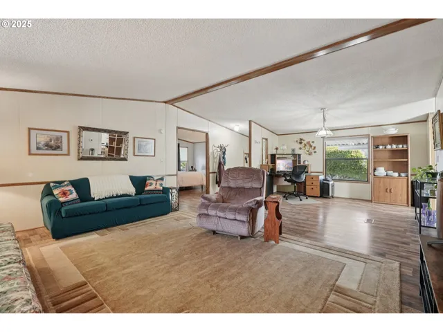 $157,000 | 8434 Heritage Court, Unit 19, Clackamas, OR 97015