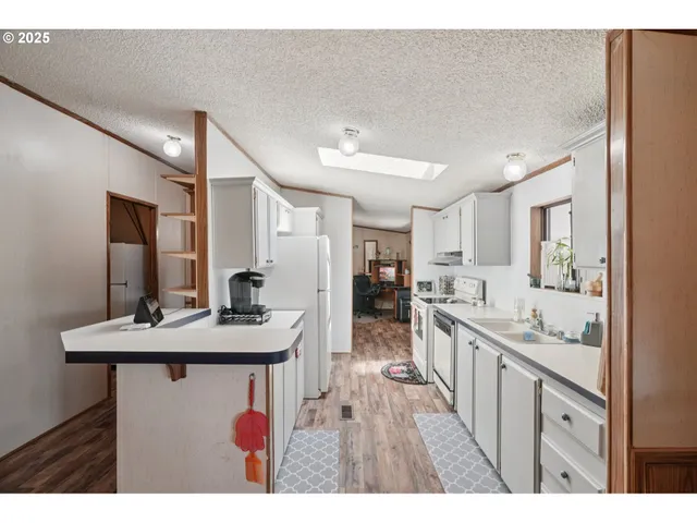 $157,000 | 8434 Heritage Court, Unit 19, Clackamas, OR 97015