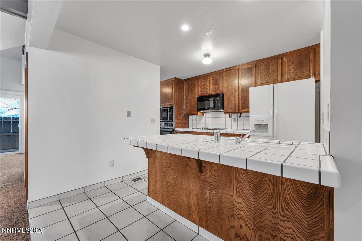 4158 Marigene Court Reno, NV 89509 - Photo 13 of 33 15-4158 Marigene Ct Reno NV 89509 (15 of