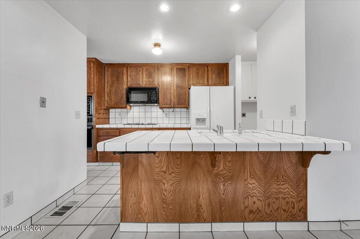 4158 Marigene Court Reno, NV 89509 - Photo 14 of 33 16-4158 Marigene Ct Reno NV 89509 (16 of