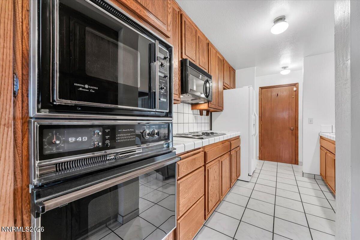 4158 Marigene Court Reno, NV 89509 - Photo 10 of 33 12-4158 Marigene Ct Reno NV 89509 (12 of