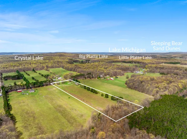 $180,000 | 167 North Pioneer Road, Beulah, MI 49617