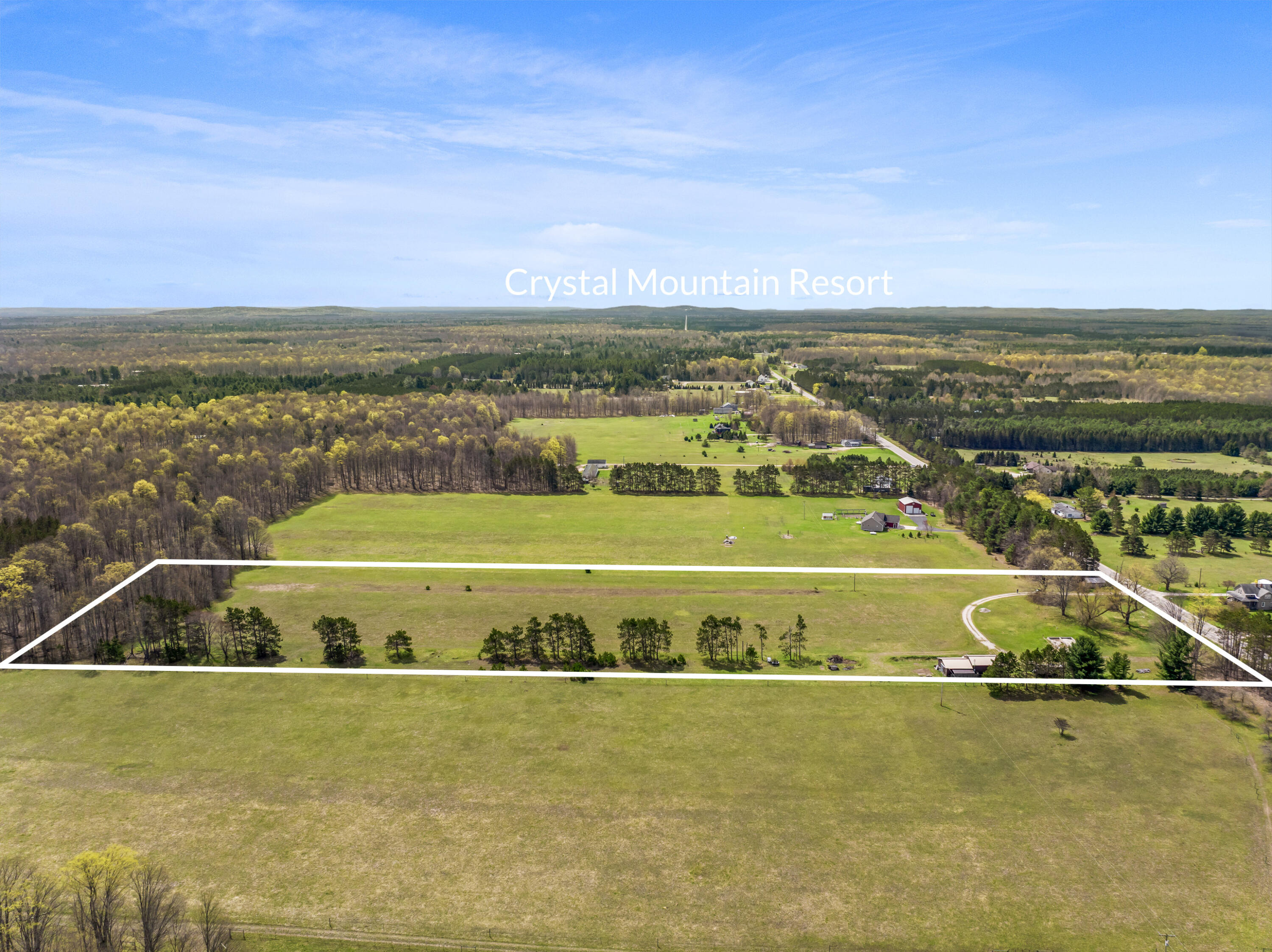 167 North Pioneer Road Beulah, MI 49617 - Photo 13 of 14 DJI_20260427121640_0083_D