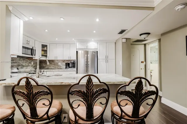 $295,000 | 1600 South Ocean Drive, Unit 10C, Hollywood, FL 33019