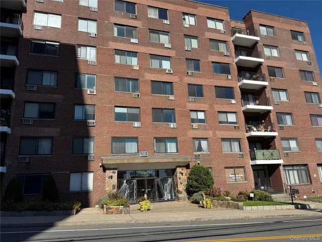 $299,900 | 25 Lake Street, Unit 6K, White Plains, NY 10603