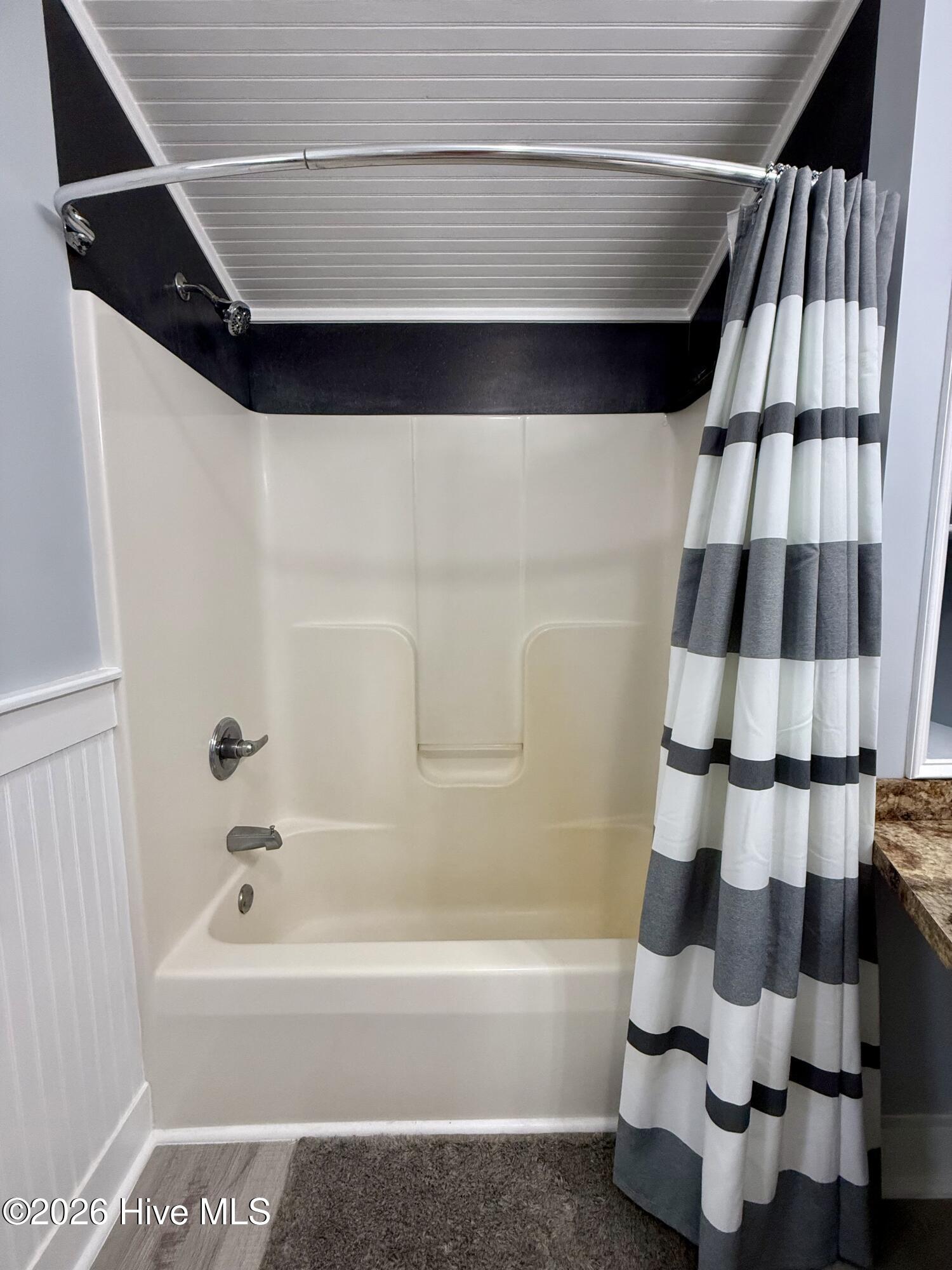 2714 Harrison Road Williamston, NC 27892 - Photo 51 of 78 Master Bathroom