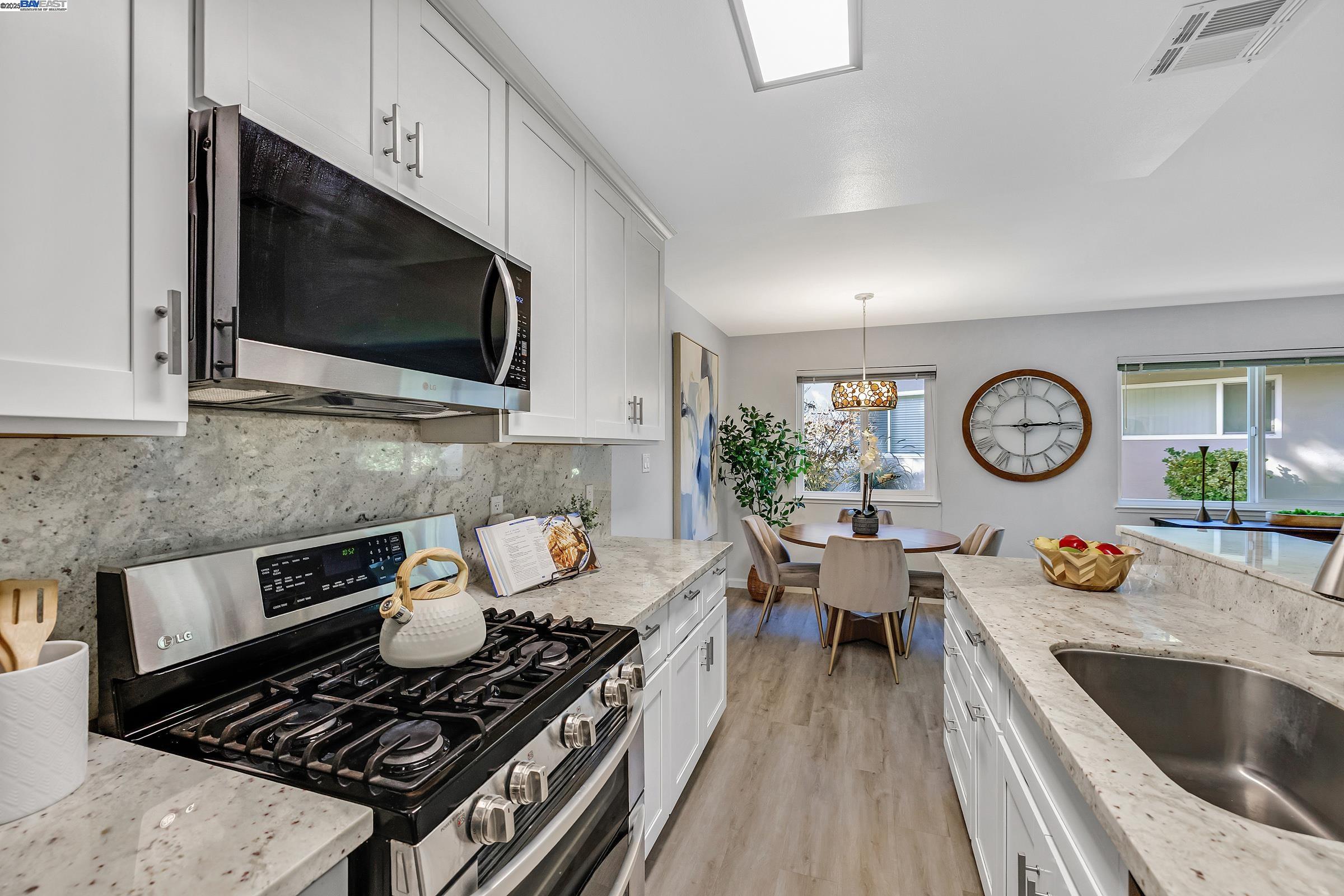 2207 Segundo Court, Unit 2 Pleasanton, CA 94588 - Photo 9 of 31