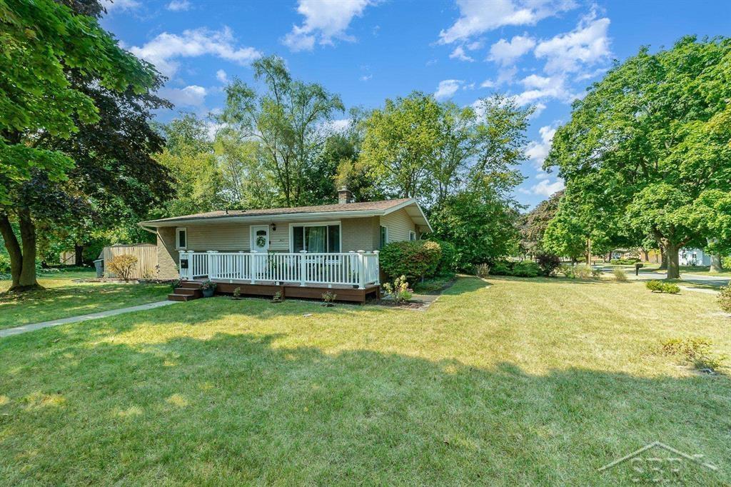 3417 Sharon Road Midland, MI 48642 - Photo 3 of 29 50155542-7233afe1-f387-42bf-a221-7e89abfa0807.JPG