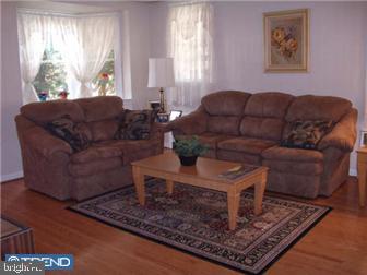 1264 Center Road Havertown, PA 19083 - Photo 8 of 12 Living Room
