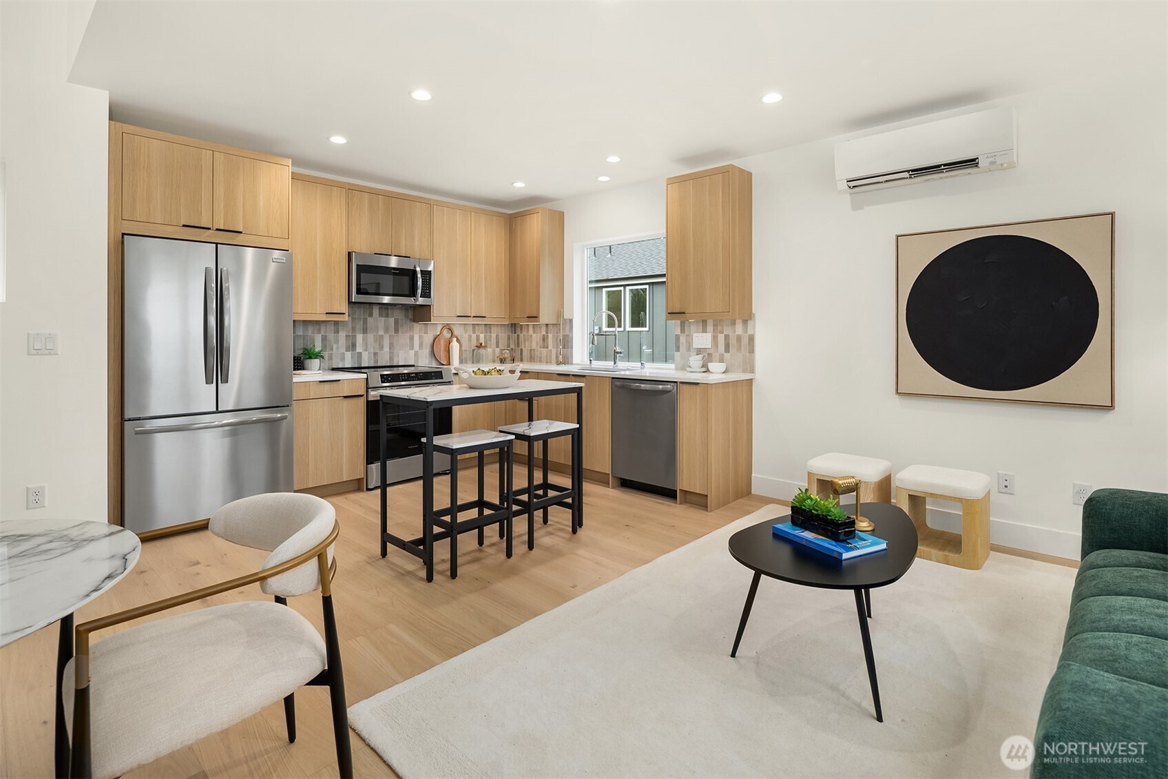 537 North 70th Street Seattle, WA 98103 - Photo 5 of 23