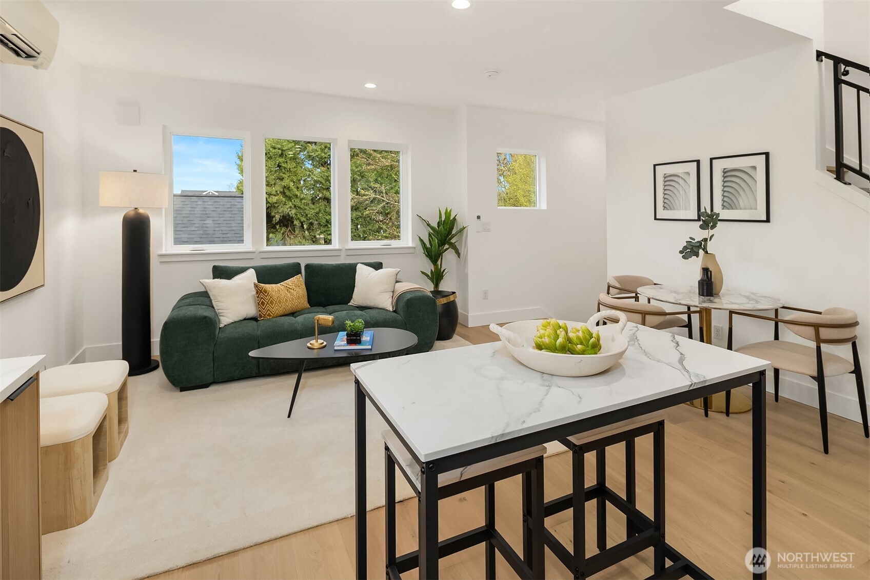 537 North 70th Street Seattle, WA 98103 - Photo 9 of 23