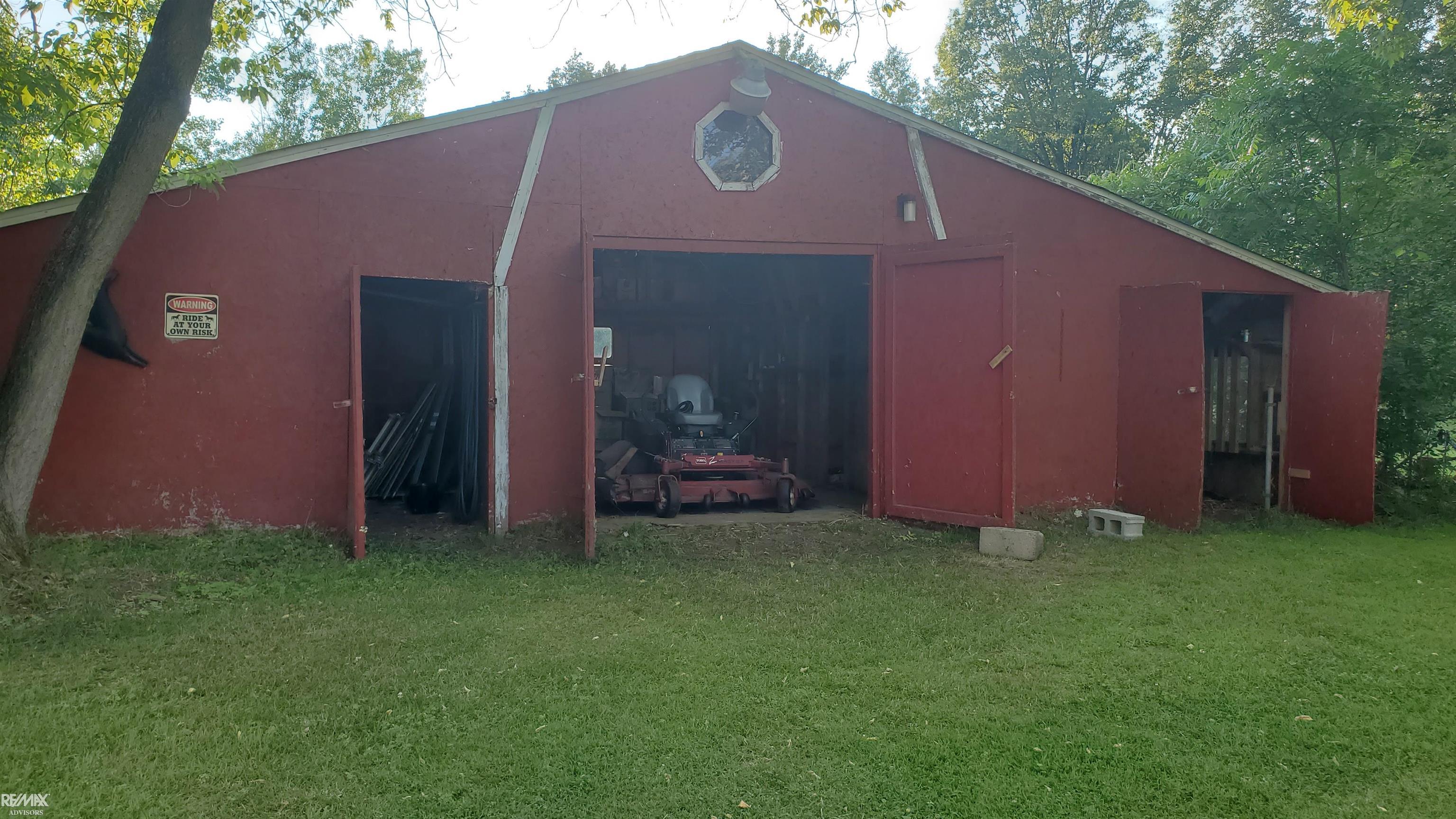4450 Wall Road Port Huron, MI 48060 - Photo 43 of 45