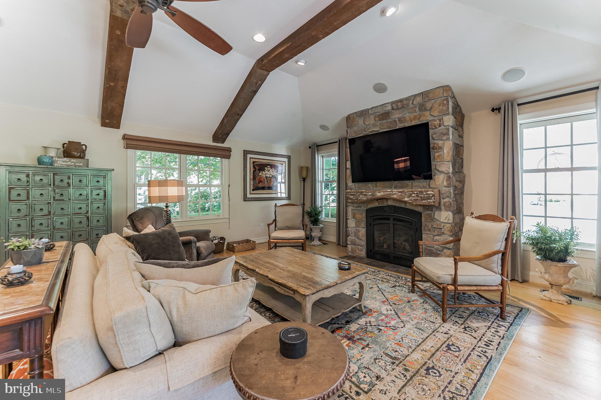 318 Chamounix Road Wayne, PA 19087 - Photo 13 of 37