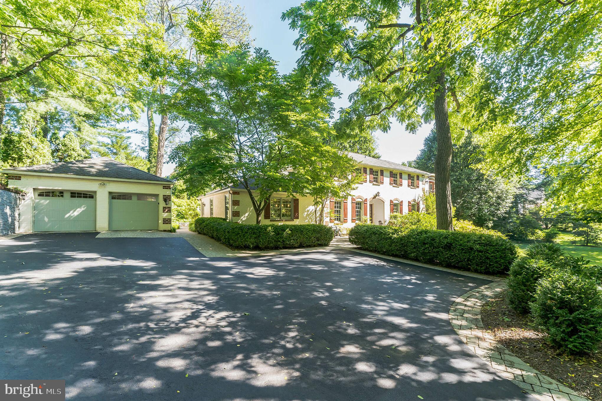 318 Chamounix Road Wayne, PA 19087 - Photo 2 of 37