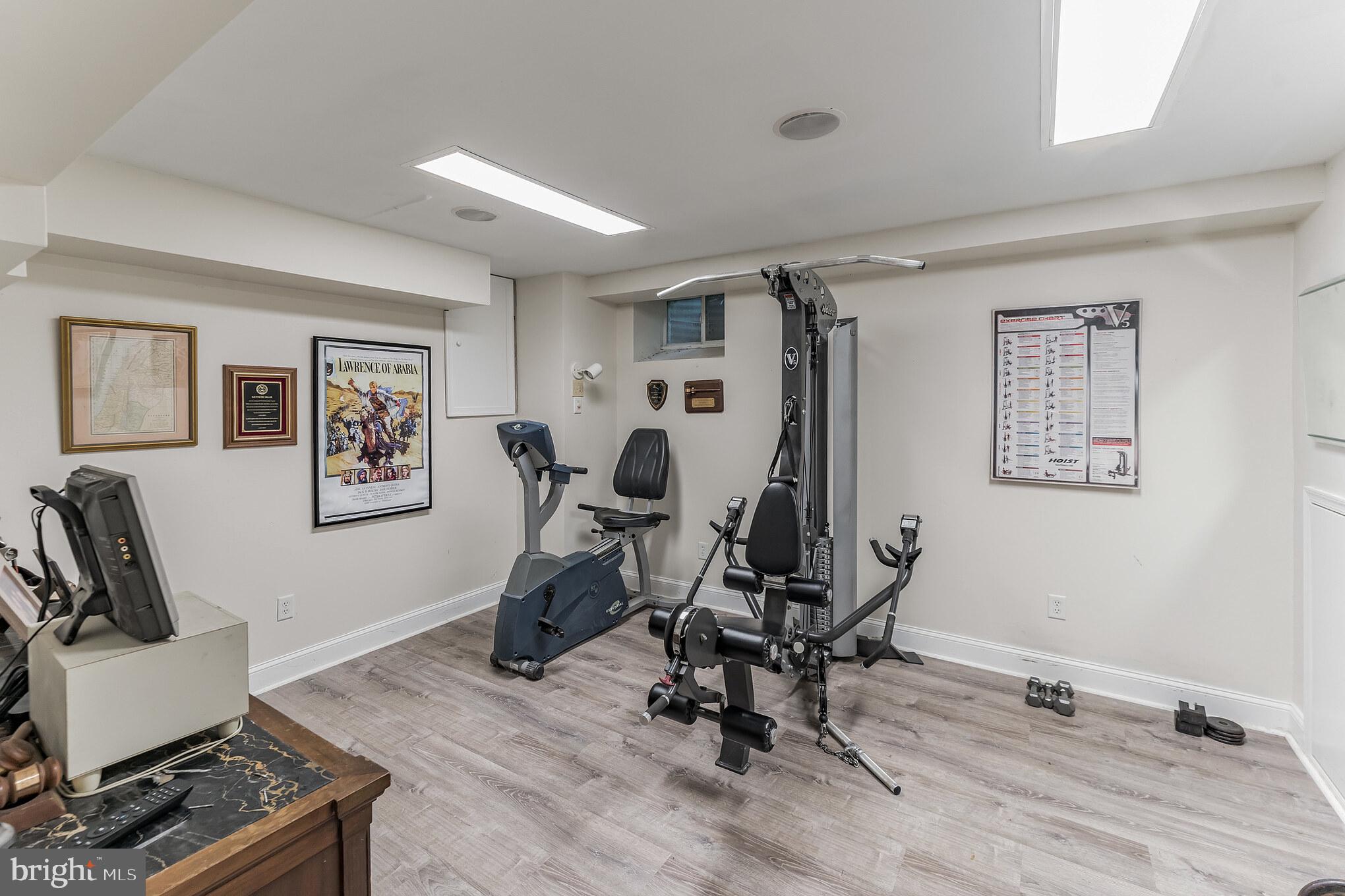 318 Chamounix Road Wayne, PA 19087 - Photo 32 of 37