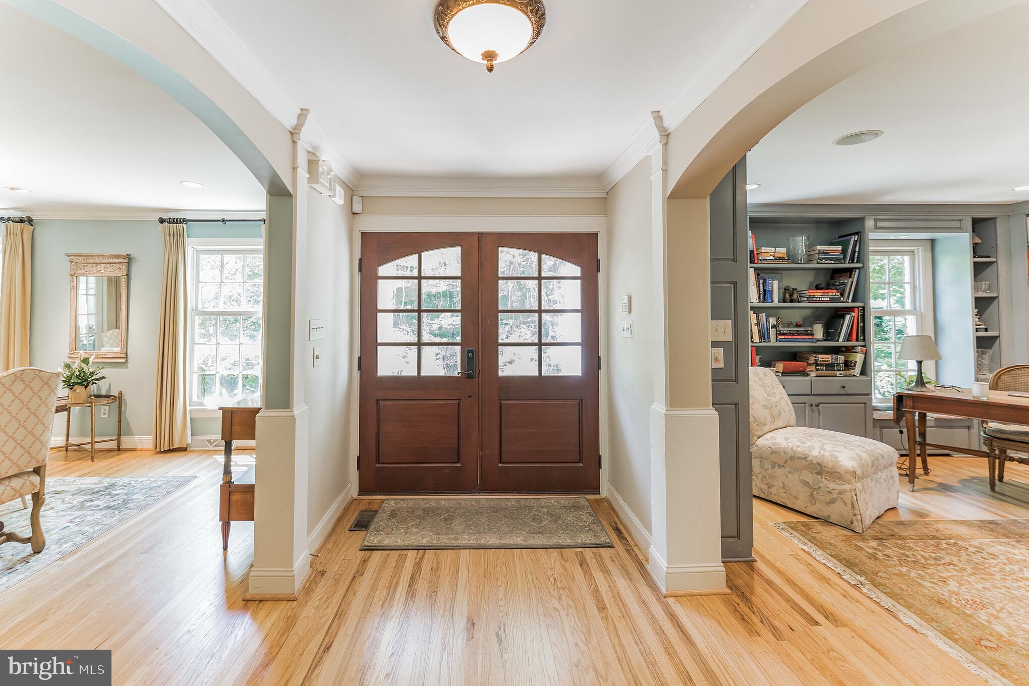 318 Chamounix Road Wayne, PA 19087 - Photo 4 of 37