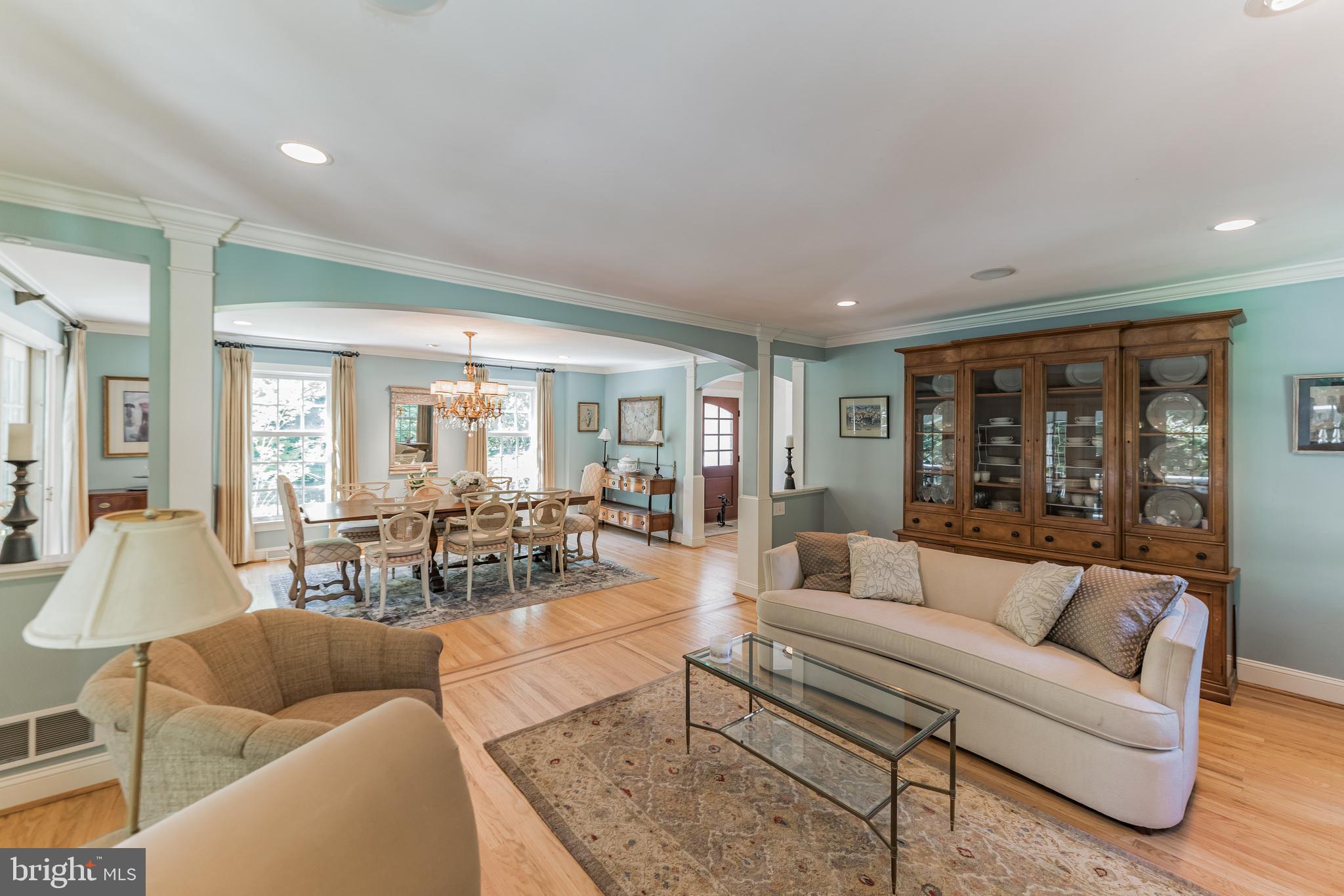 318 Chamounix Road Wayne, PA 19087 - Photo 7 of 37