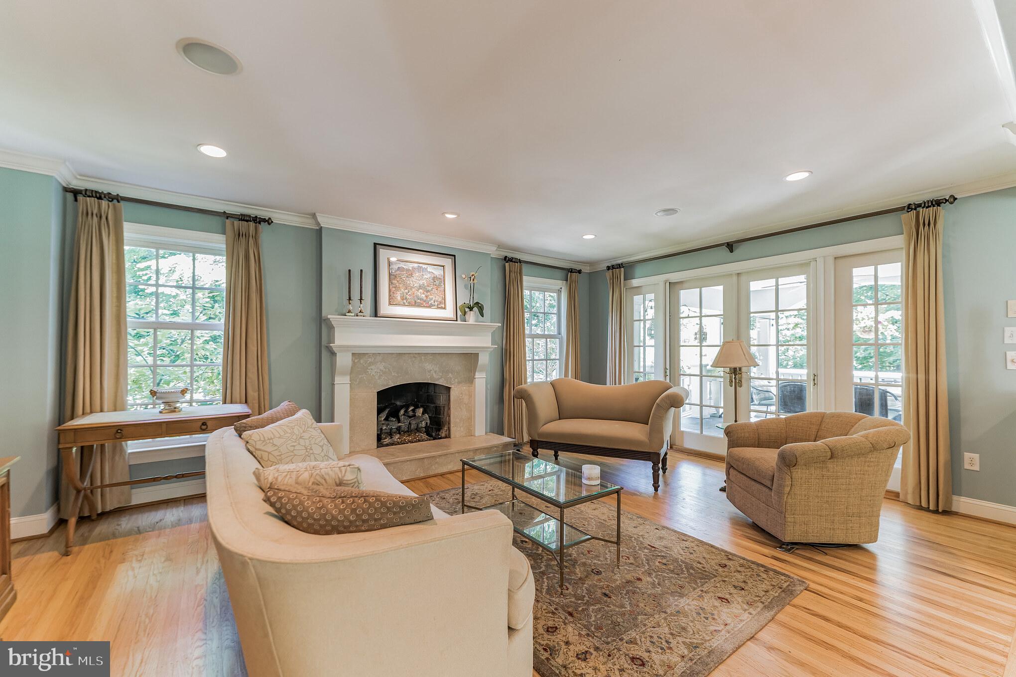 318 Chamounix Road Wayne, PA 19087 - Photo 8 of 37