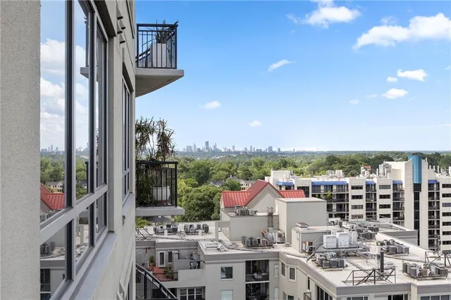 $8,000 | 222 12th Street Northeast, Unit 1806, Atlanta, GA 30309