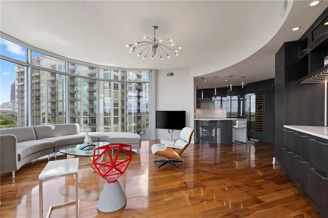 $8,000 | 222 12th Street Northeast, Unit 1806, Atlanta, GA 30309