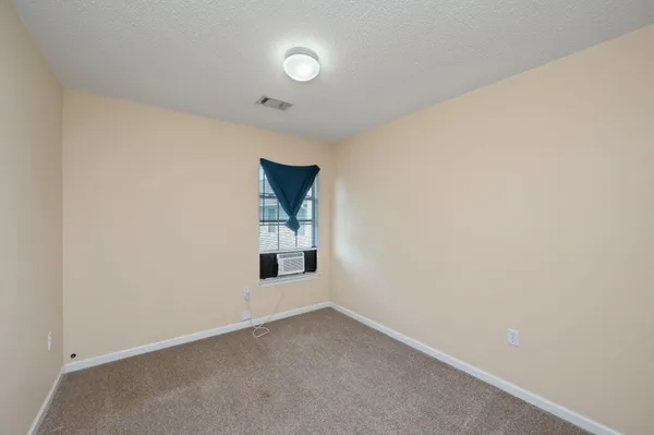 $191,500 | 307 Crooked Pine Trail, Crestview, FL 32539