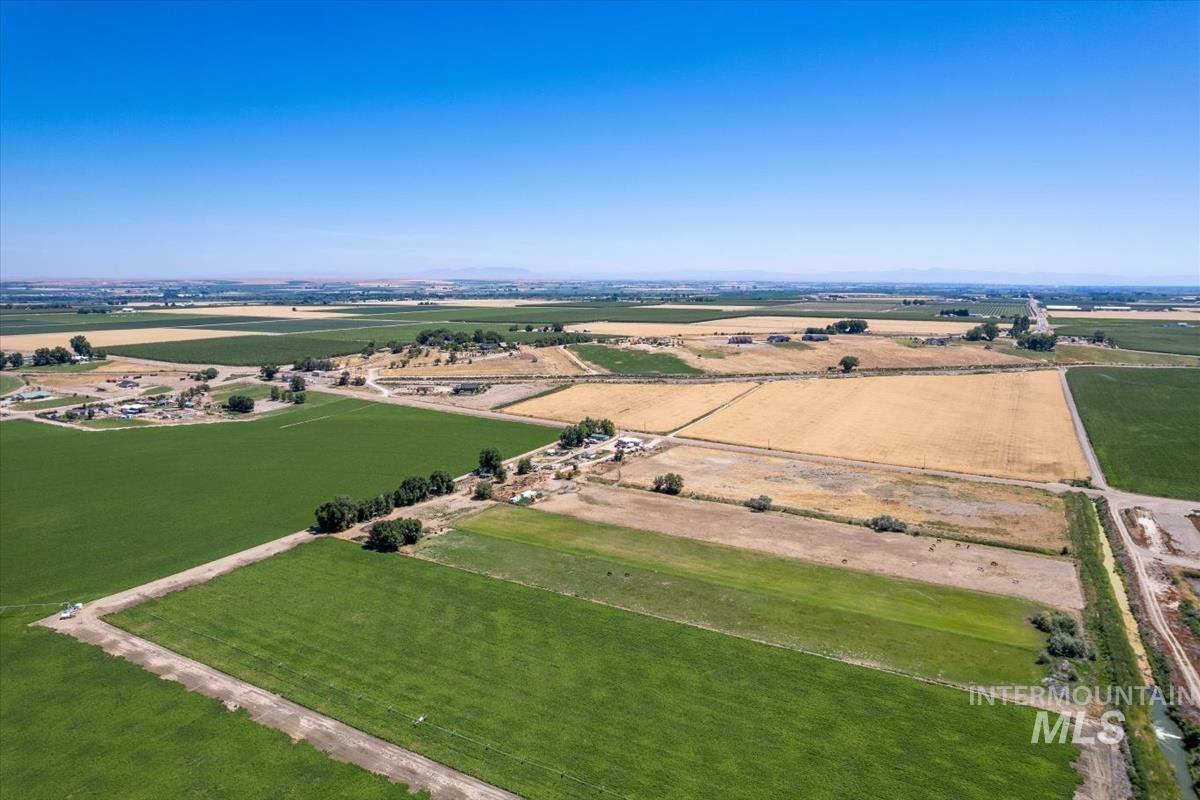 23743 Stephen Lane Parma, ID 83660 - Photo 6 of 34 Aerial view of property and surrounding area with rural landscape