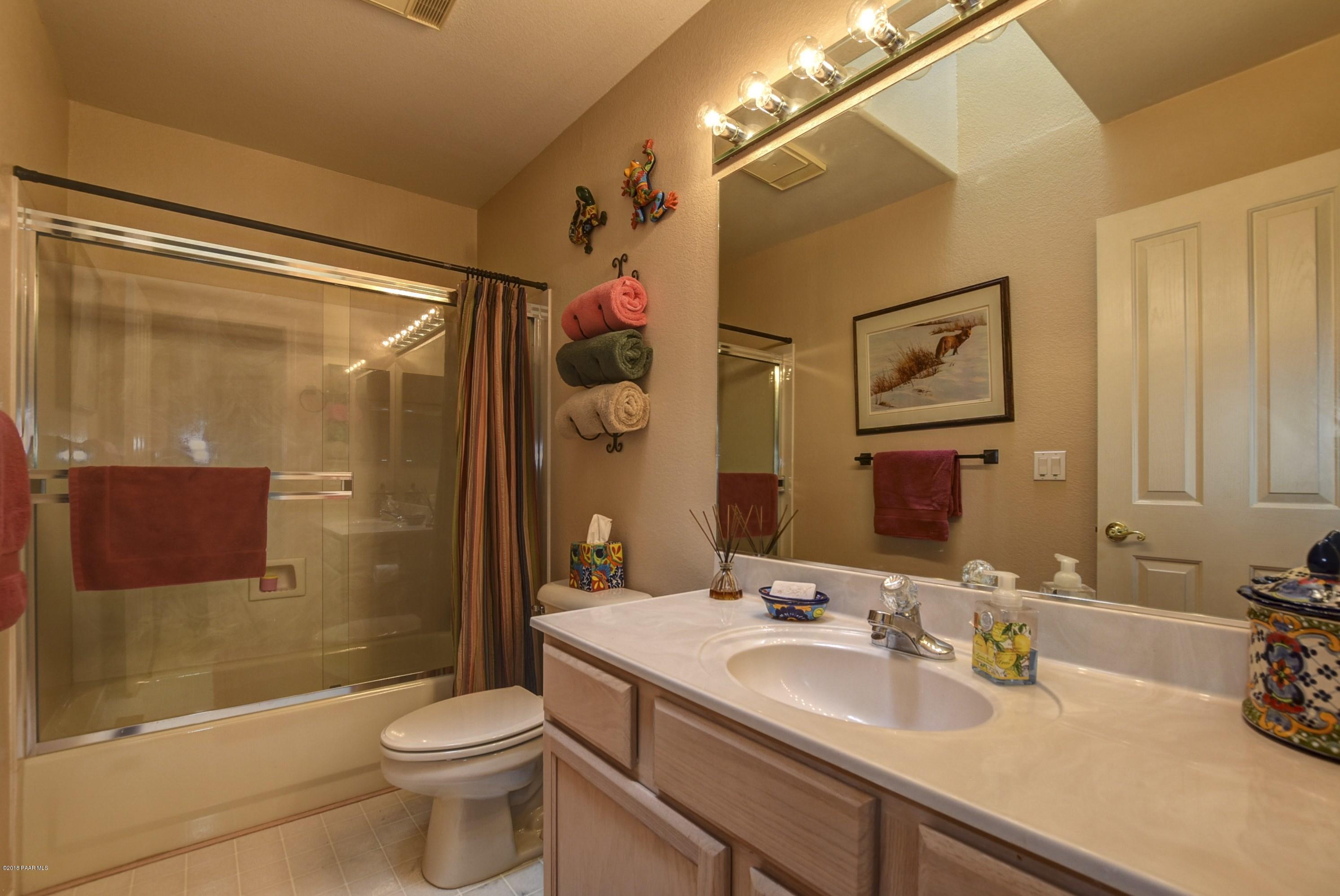 1410 Moyer Road Prescott, AZ 86303 - Photo 21 of 28 021_Guest Bathroom