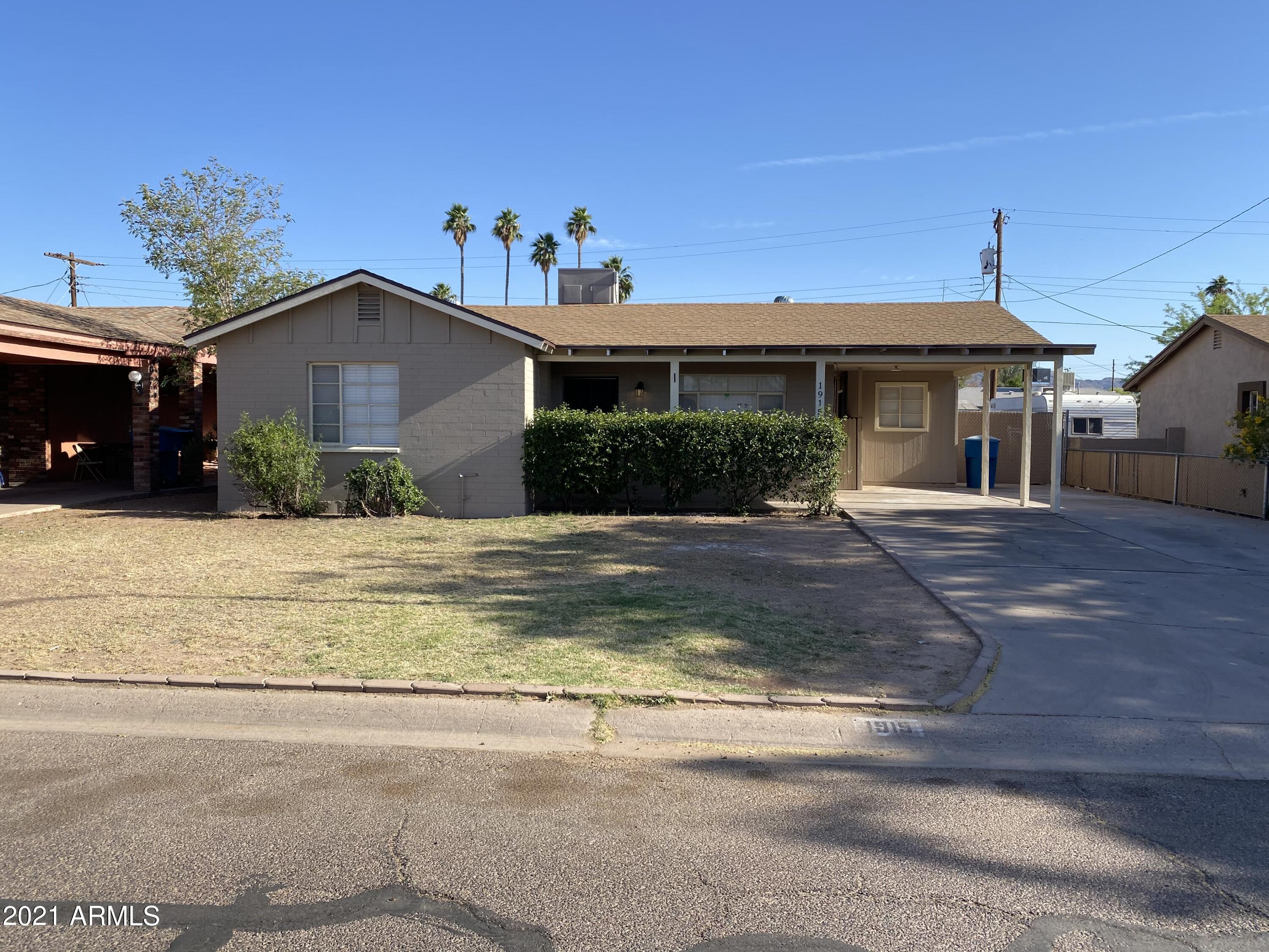 1915 East Chipman Road Phoenix, AZ 85040 - Photo 1 of 19 Front