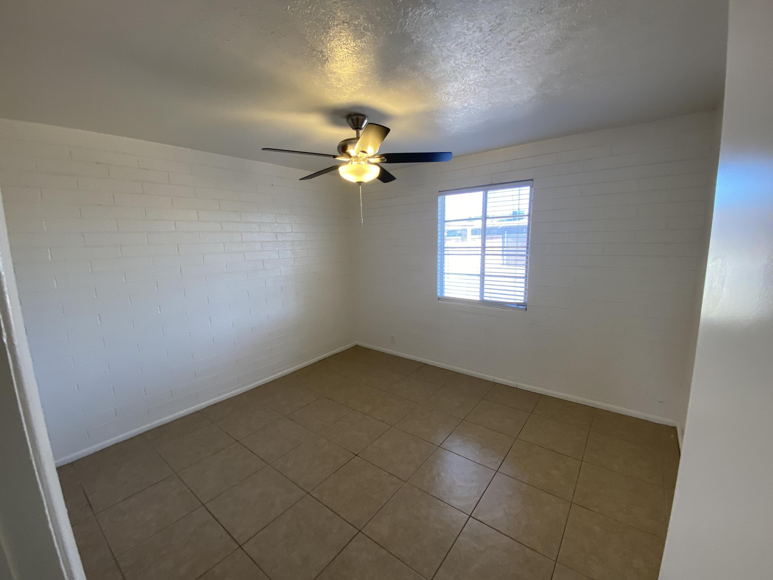 1915 East Chipman Road Phoenix, AZ 85040 - Photo 14 of 19 image_50391809