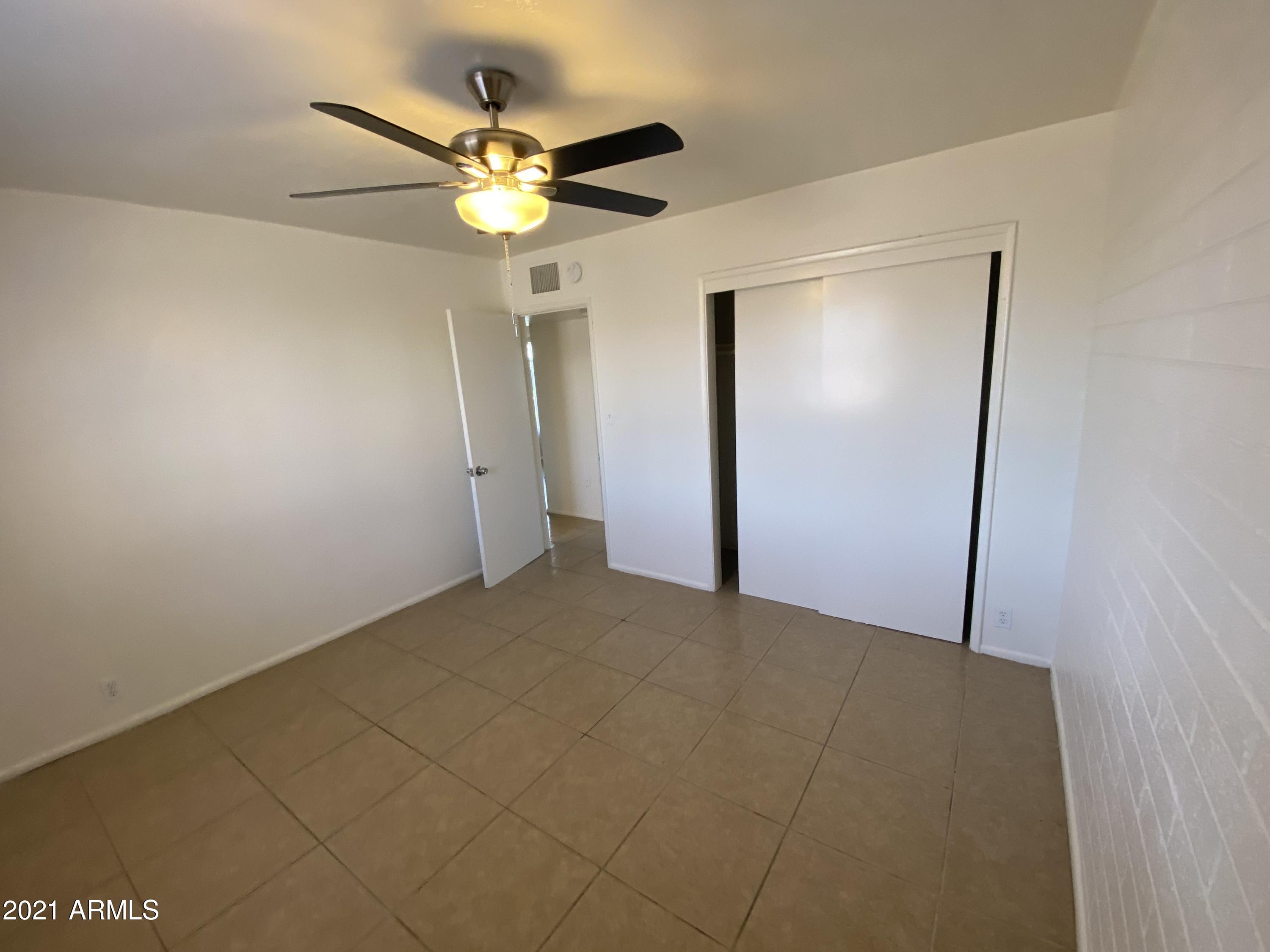 1915 East Chipman Road Phoenix, AZ 85040 - Photo 15 of 19 image_50380033