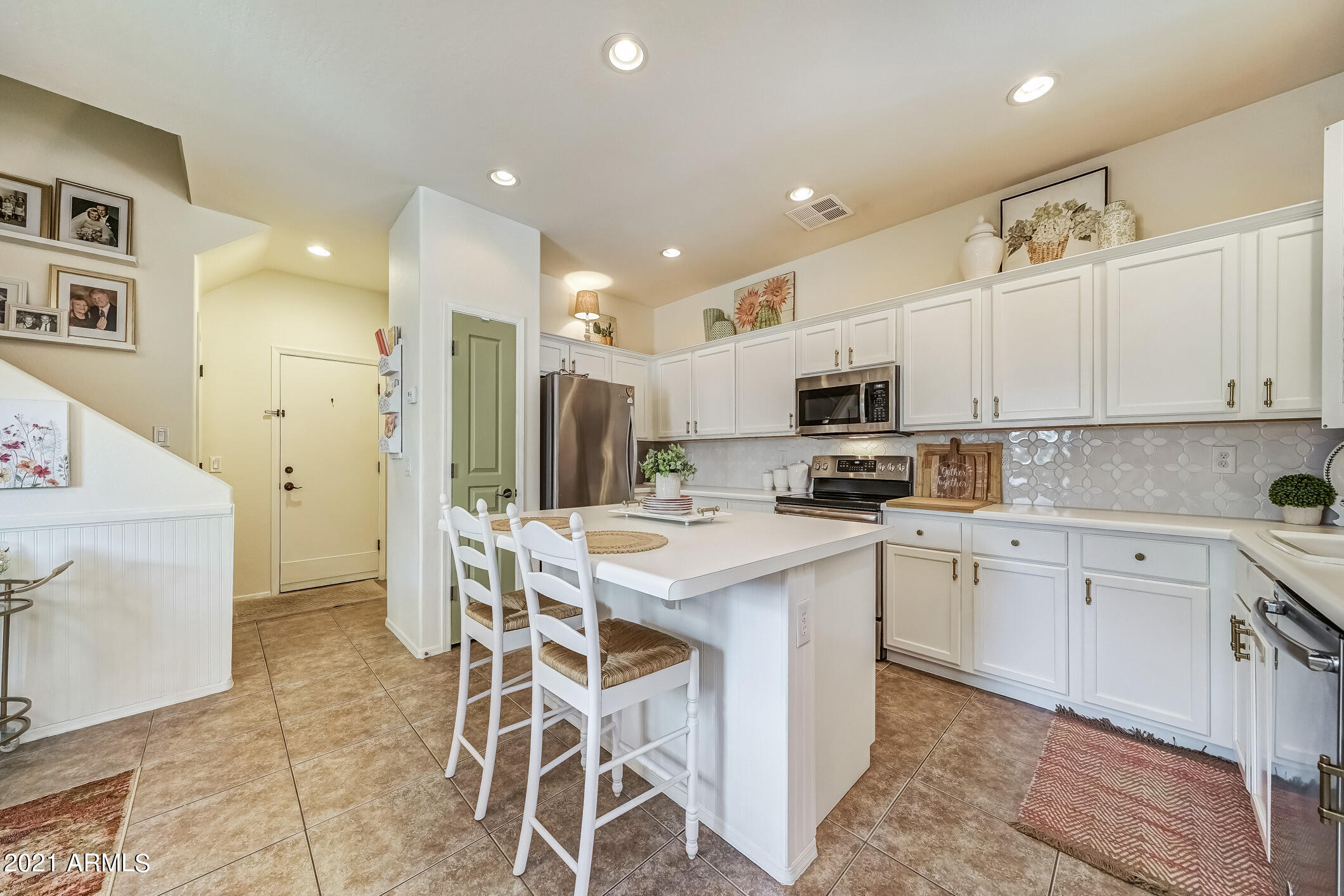 3928 South Rim Road Gilbert, AZ 85297 - Photo 11 of 54 110-Kitchen_1