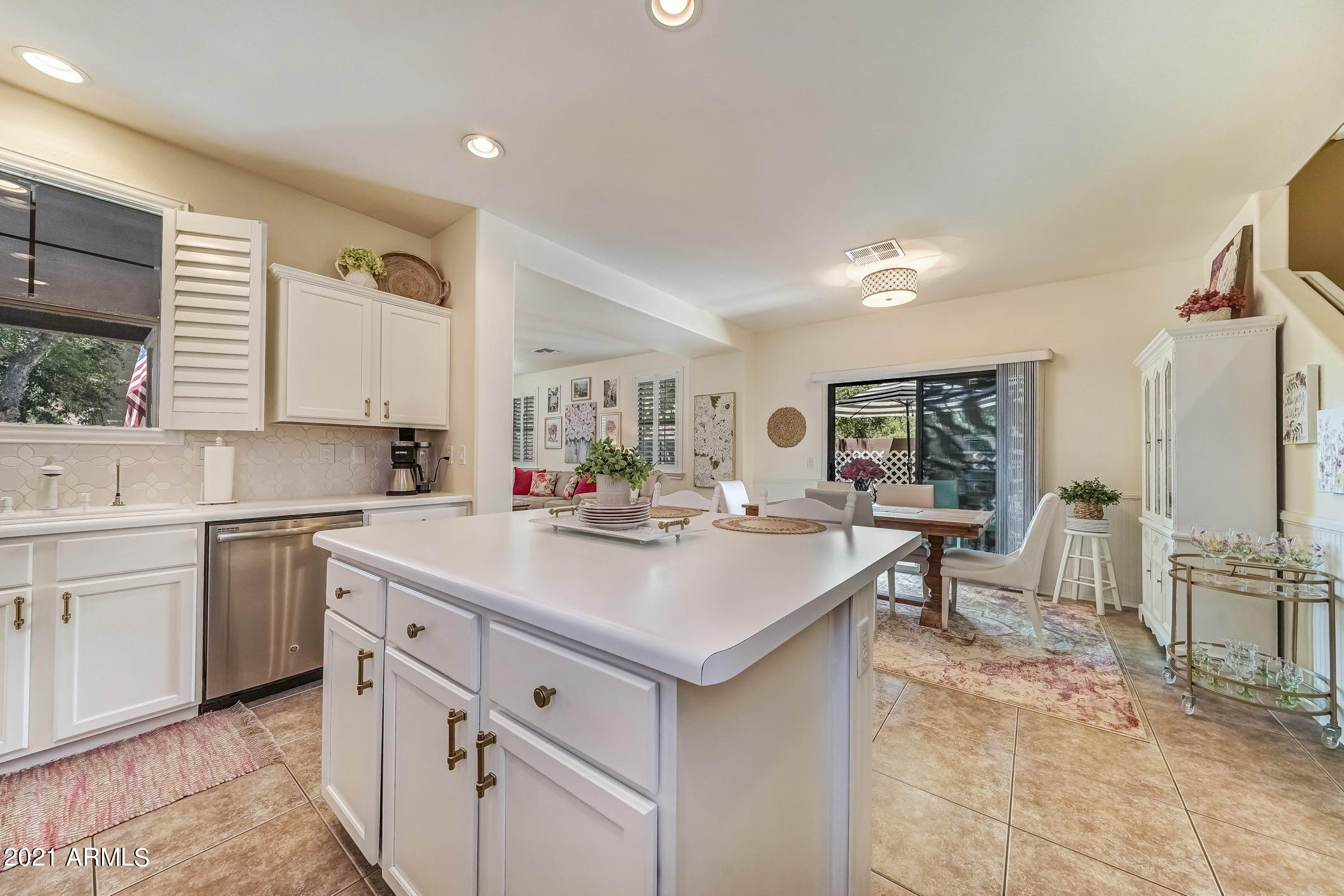 3928 South Rim Road Gilbert, AZ 85297 - Photo 15 of 54 114-Kitchen_5