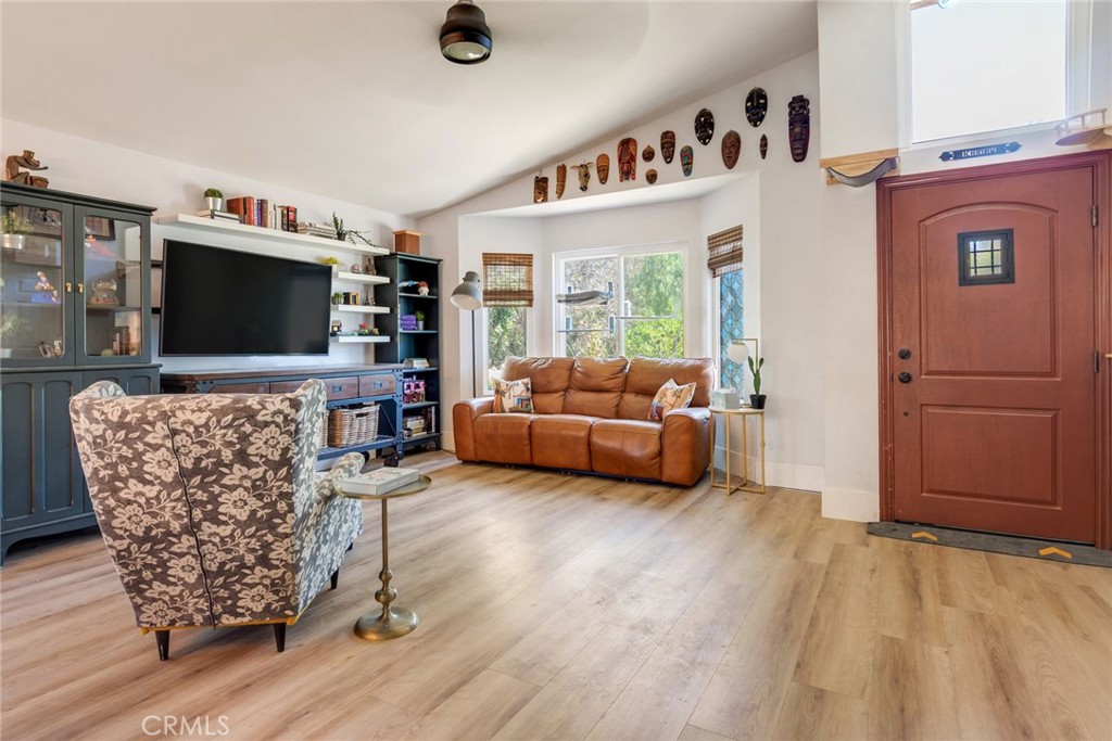 18563 Chickory Drive Riverside, CA 92504 - Photo 4 of 33 Gallery Image 4