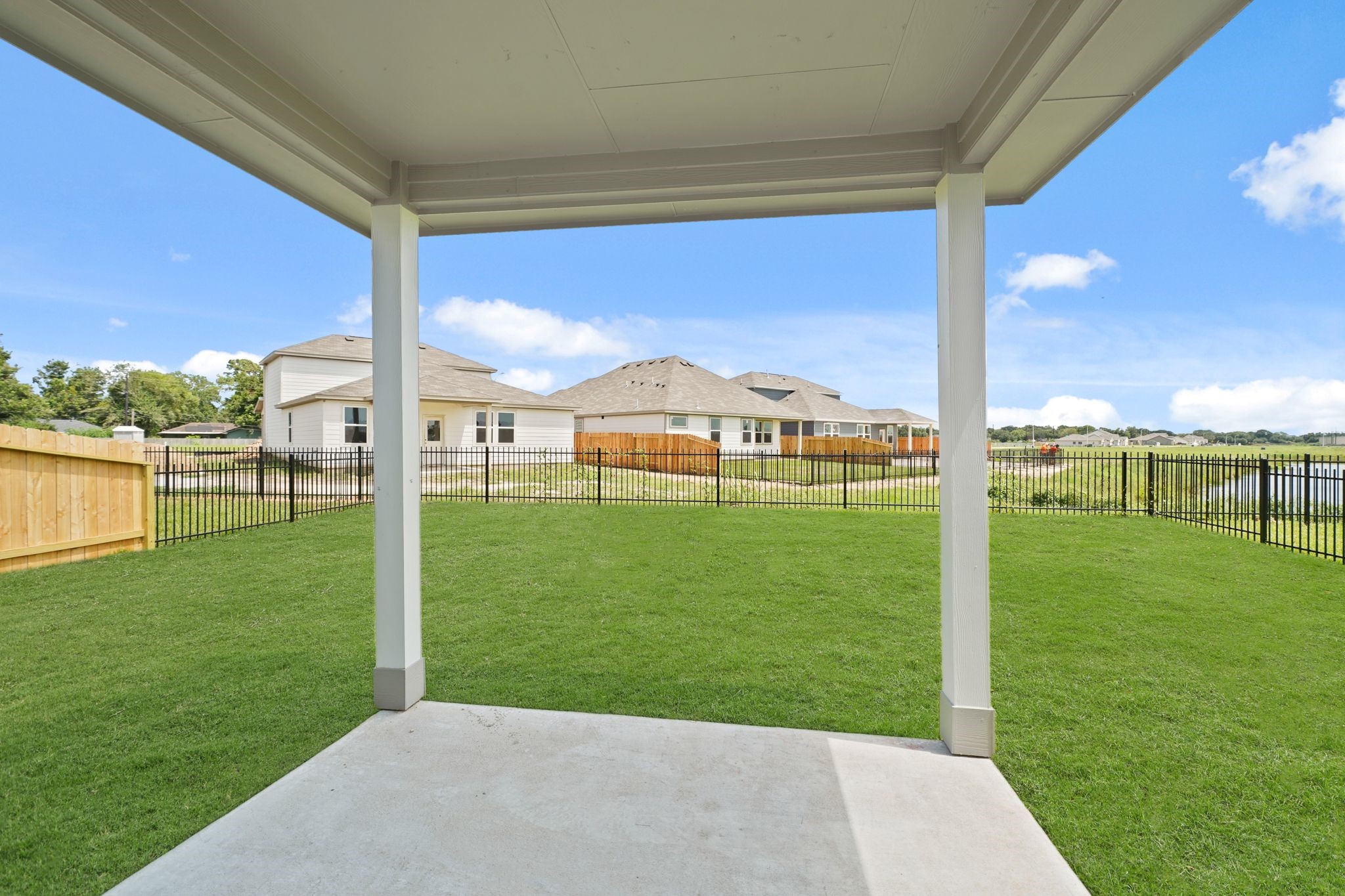 3519 Monroe Street Bay City, TX 77414 - Photo 3 of 27