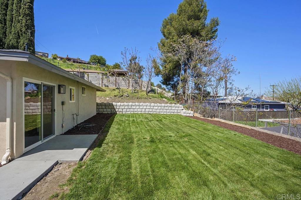 9368 Starcrest Drive Santee, CA 92071 - Photo 18 of 21 Yard