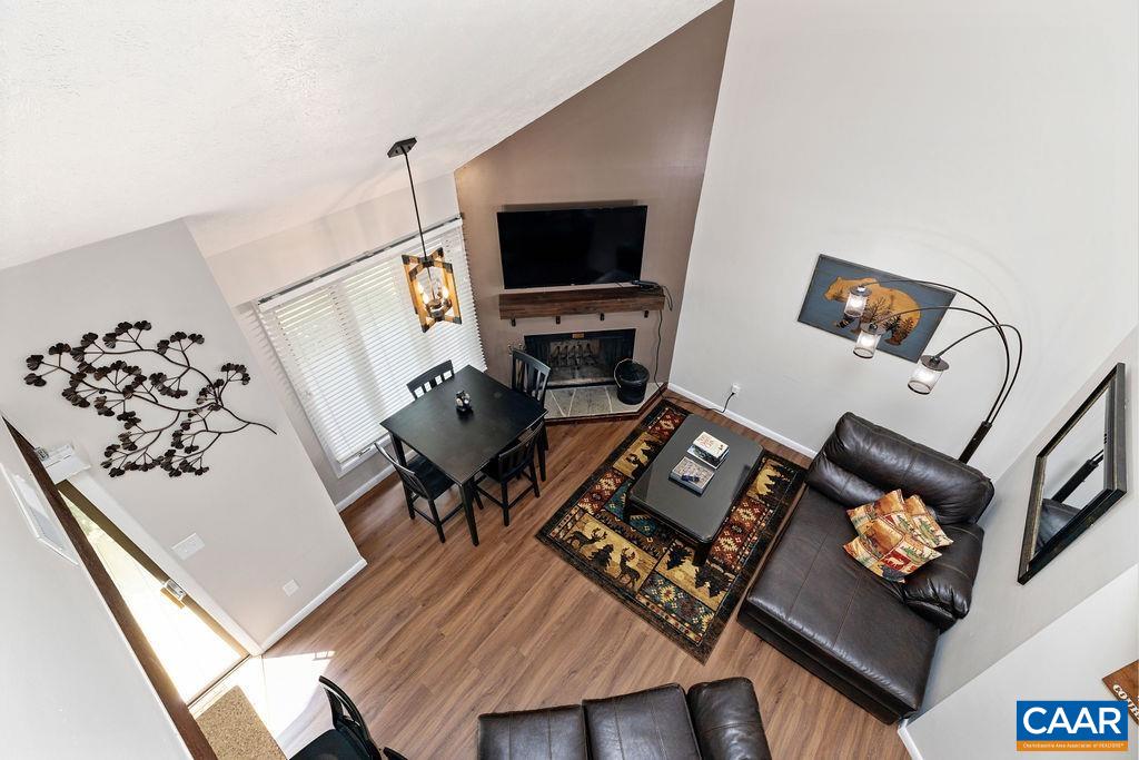 487 3 Ridges Roseland, VA 22967 - Photo 17 of 20 a living room with furniture and a flat screen tv
