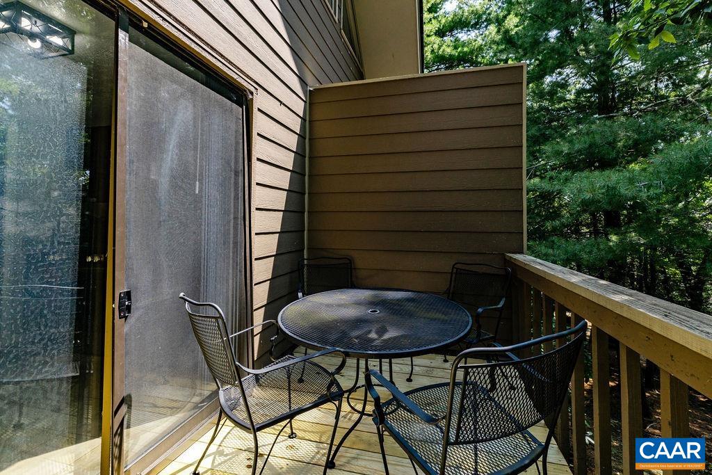 487 3 Ridges Roseland, VA 22967 - Photo 9 of 20 a backyard of a house with table and chairs