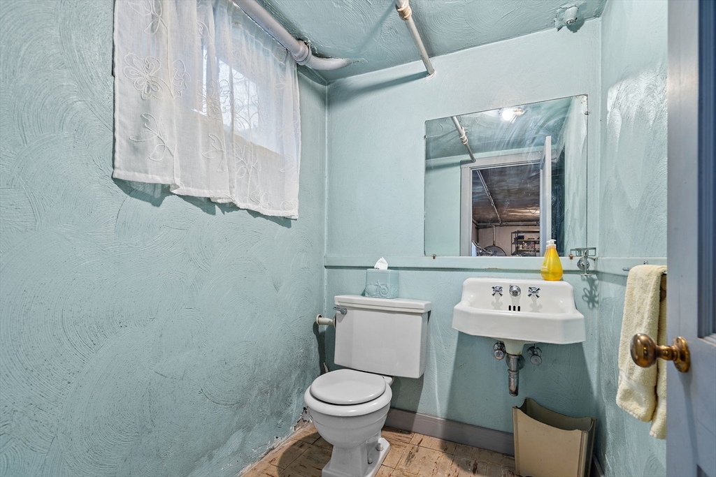 6 Shaw Road Belmont, MA 02478 - Photo 27 of 39