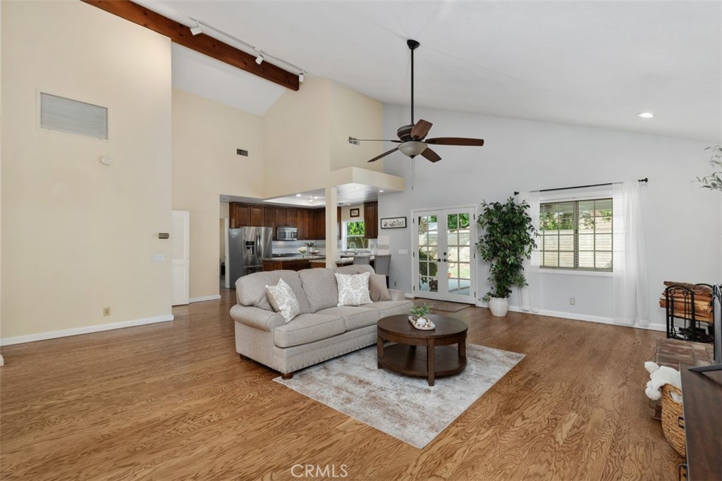 329 Locust Street Brea, CA 92821 - Photo 9 of 36 Gallery Image 9