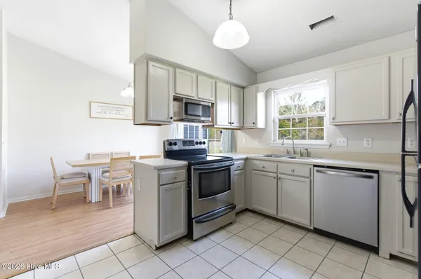 $250,000 | 106 North Ivy Drive, Hubert, NC 28539