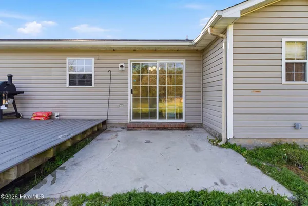 $250,000 | 106 North Ivy Drive, Hubert, NC 28539