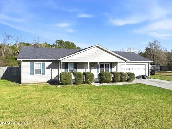 $250,000 | 106 North Ivy Drive, Hubert, NC 28539