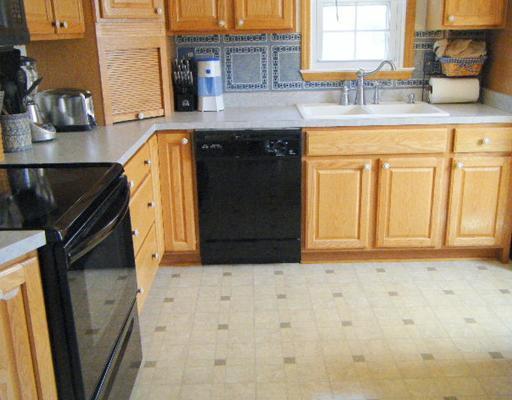 402 East Roseland Springfield, OH 45503 - Photo 5 of 8