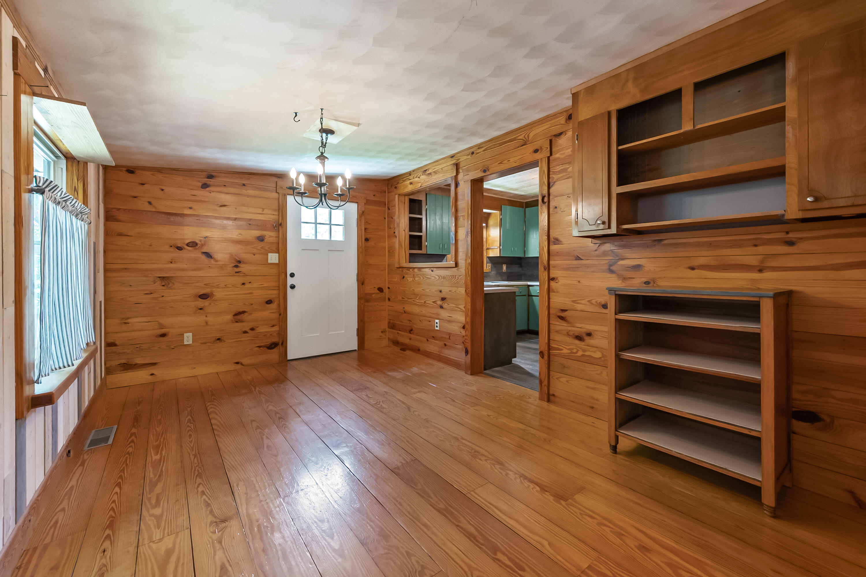2389 Reesedale Road Elliston, VA 24087 - Photo 25 of 62 elliston-25
