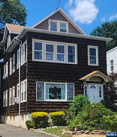 $1,700 | 131 Delafield Avenue, Unit 3, Lyndhurst, NJ 07071