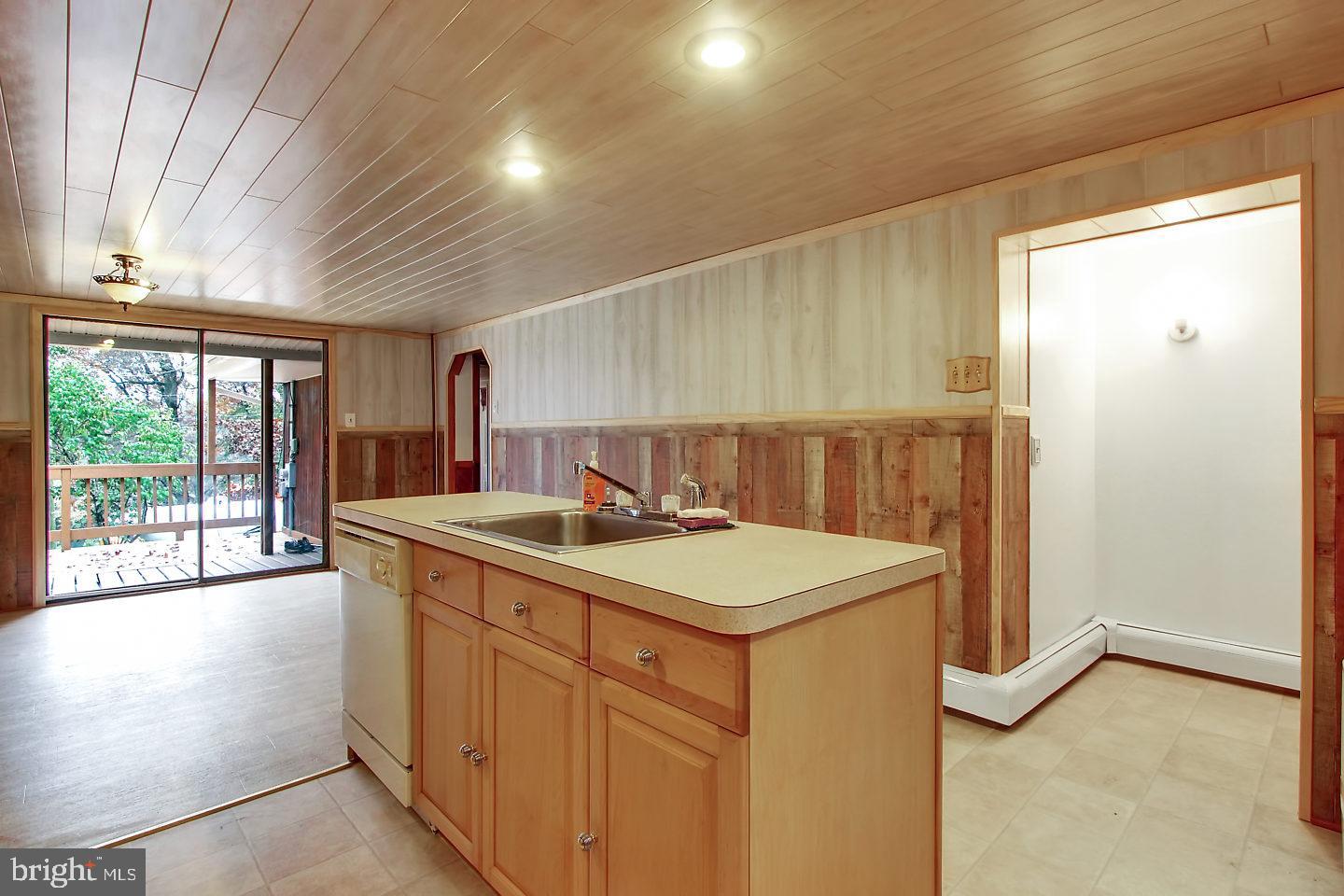 4695 Fake Road York, PA 17406 - Photo 8 of 27 Gallery Image 8
