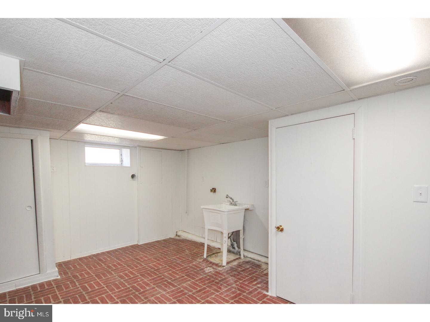 346 Ballymore Road Springfield, PA 19064 - Photo 20 of 24 a view of an empty room and a window